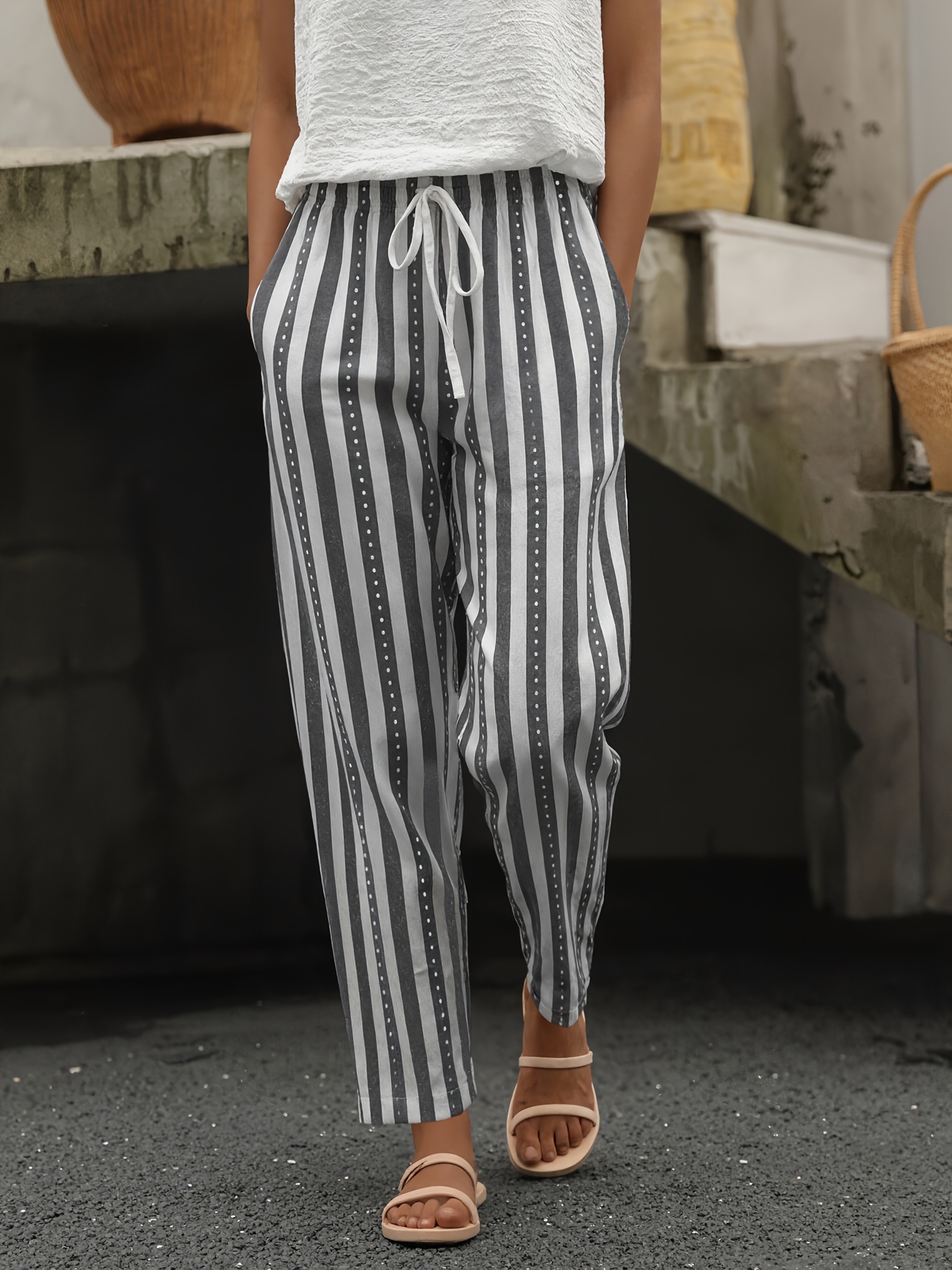 Fashionable and Trendy Women's Digital Print Ankle Pants with Elastic Waistband, Pockets, for Outings, Leisure, Vacations, Commuting, and Home Wear - Image 5