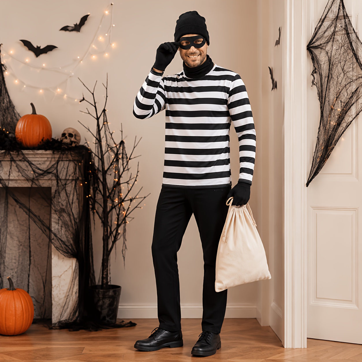 6pcs Halloween Thief Costume Set, Including a Black and White Striped Long-sleeve Top, Black Hat, Face Mask, Strapped Blindfold, Black Gloves, and a Drawstring Money Pouch. Suitable for Halloween Parties and Escape Room Themed Funny Role-playing