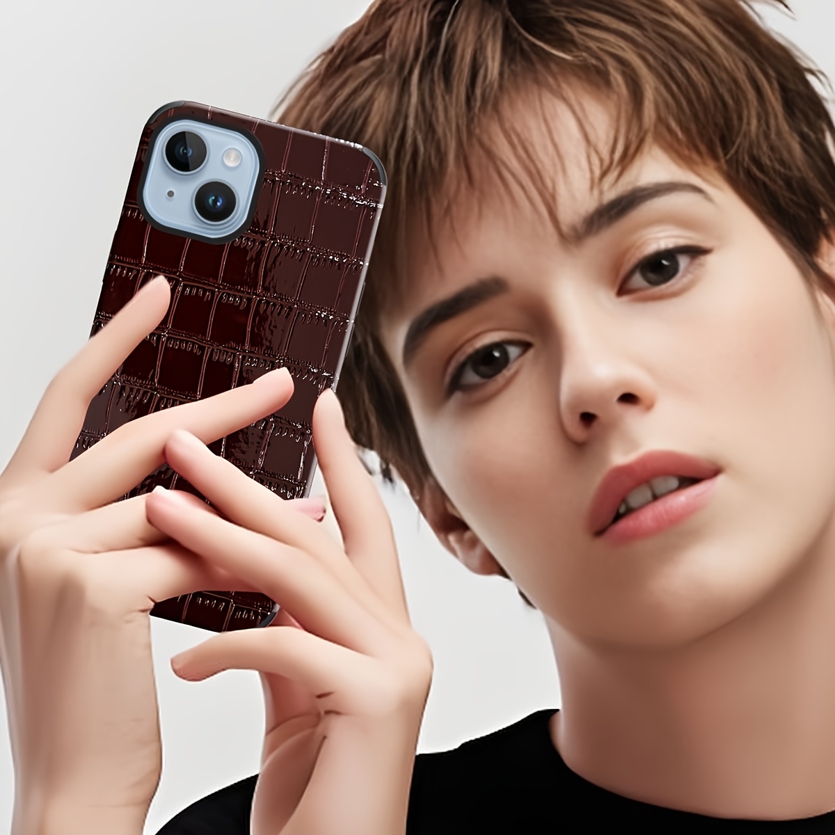 1pc of Glossy Crocodile Pattern Phone Case with Animal Design, Mirror Finish, Made of Synthetic Faux Leather, Shockproof And Sound-Transparent Design, Suitable for Iphone 17, Apple 16 Pro Max, for Iphone 11/12 Pro/13/14 Plus/15 Pro Max