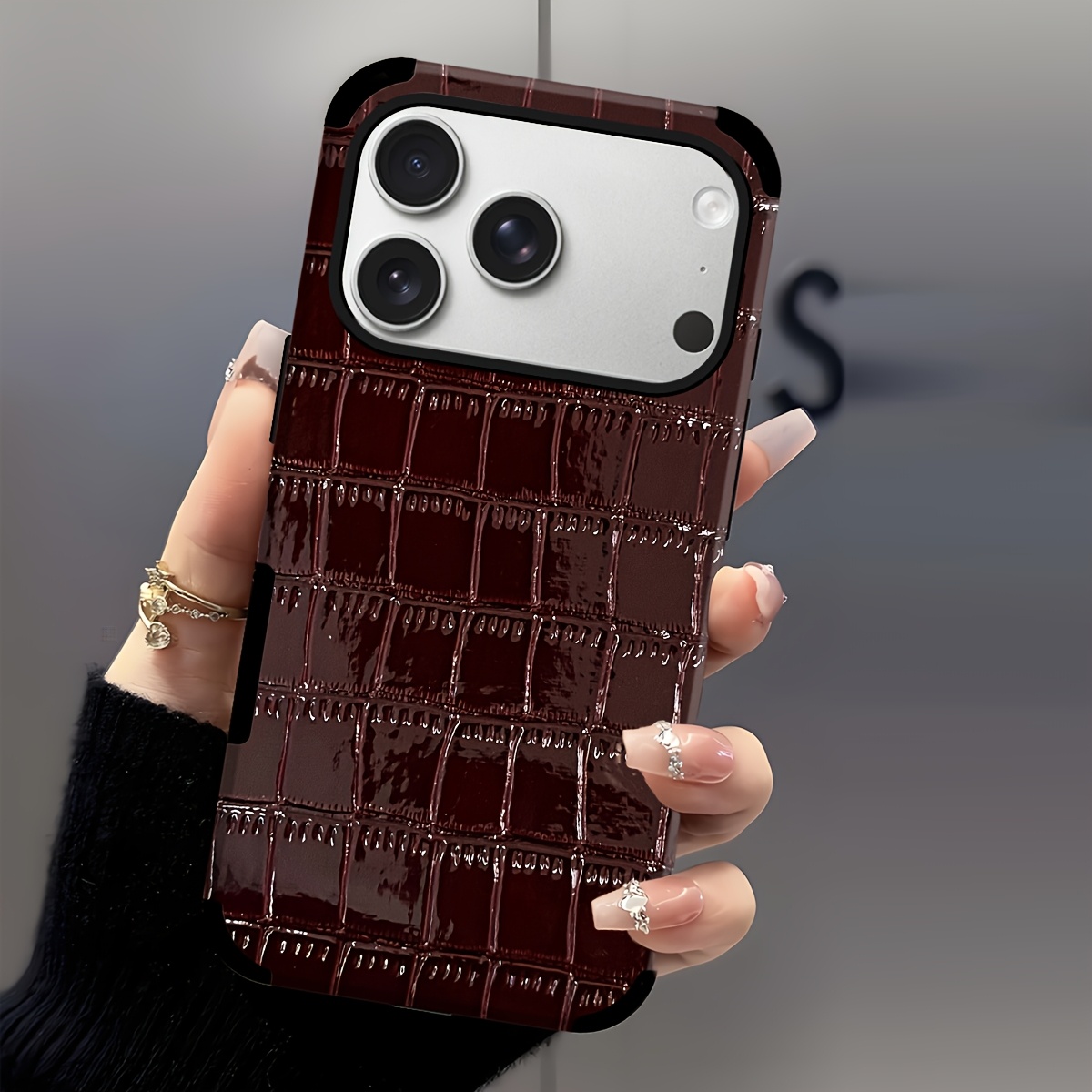 1pc of Glossy Crocodile Pattern Phone Case with Animal Design, Mirror Finish, Made of Synthetic Faux Leather, Shockproof And Sound-Transparent Design, Suitable for Iphone 17, Apple 16 Pro Max, for Iphone 11/12 Pro/13/14 Plus/15 Pro Max