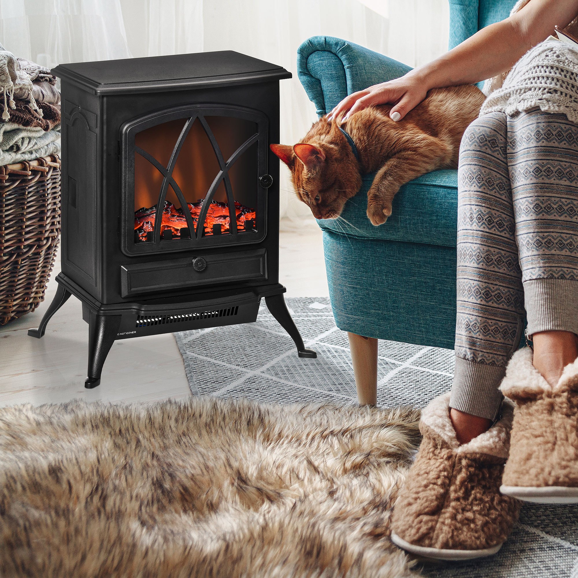HOMCOM Electric Fireplace Heater Freestanding Fireplace Stove with Adjustable LED Flame Effect and Front Door, 1500W, Black