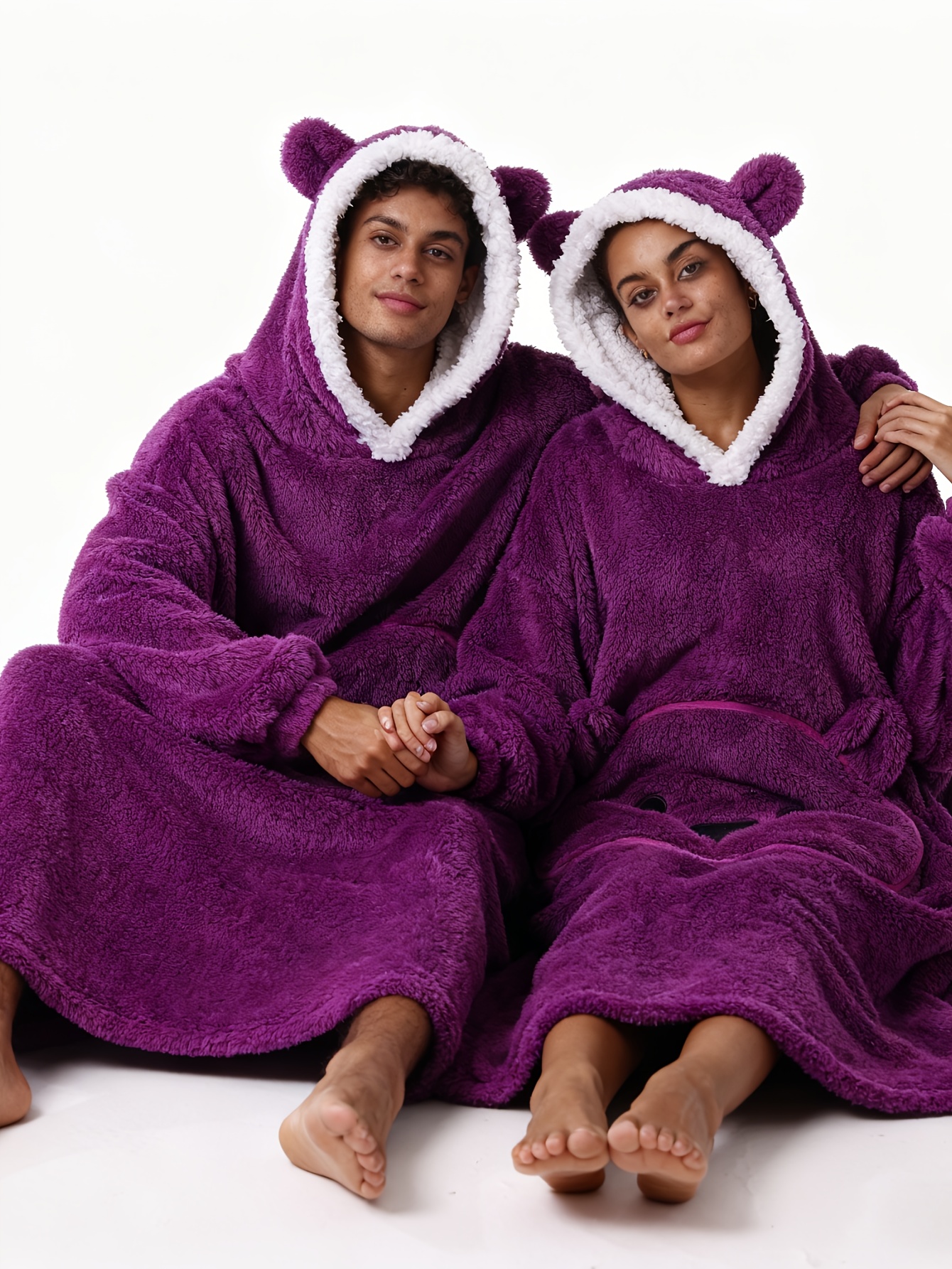 Winter Style--Fleece Style--Christmas--New Year Style--Extra Long, Extra Large, And Extra Thick--Bear Pocket--Men'S Novelty Hoodie--Machine Washable--13 Colors Available--Recommended Height 64.17inch-74.8inch/Recommended Weight 110.23LB-220.46LB--One Size--Suitab